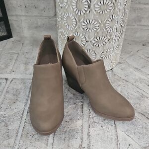 Chic Tan Ankle Booties for Women
